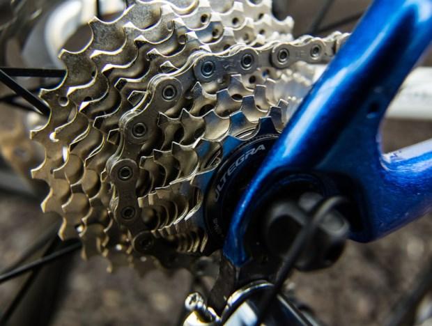 A review of Shimano Ultegra 6870 Di2 and the R785 brakes A review of Shimano Ultegra 6870 Di2 and the R785 brakes