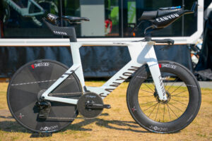 Seen on Site: New Canyon Speedmax! Canyon Speedmax Roth KM03459