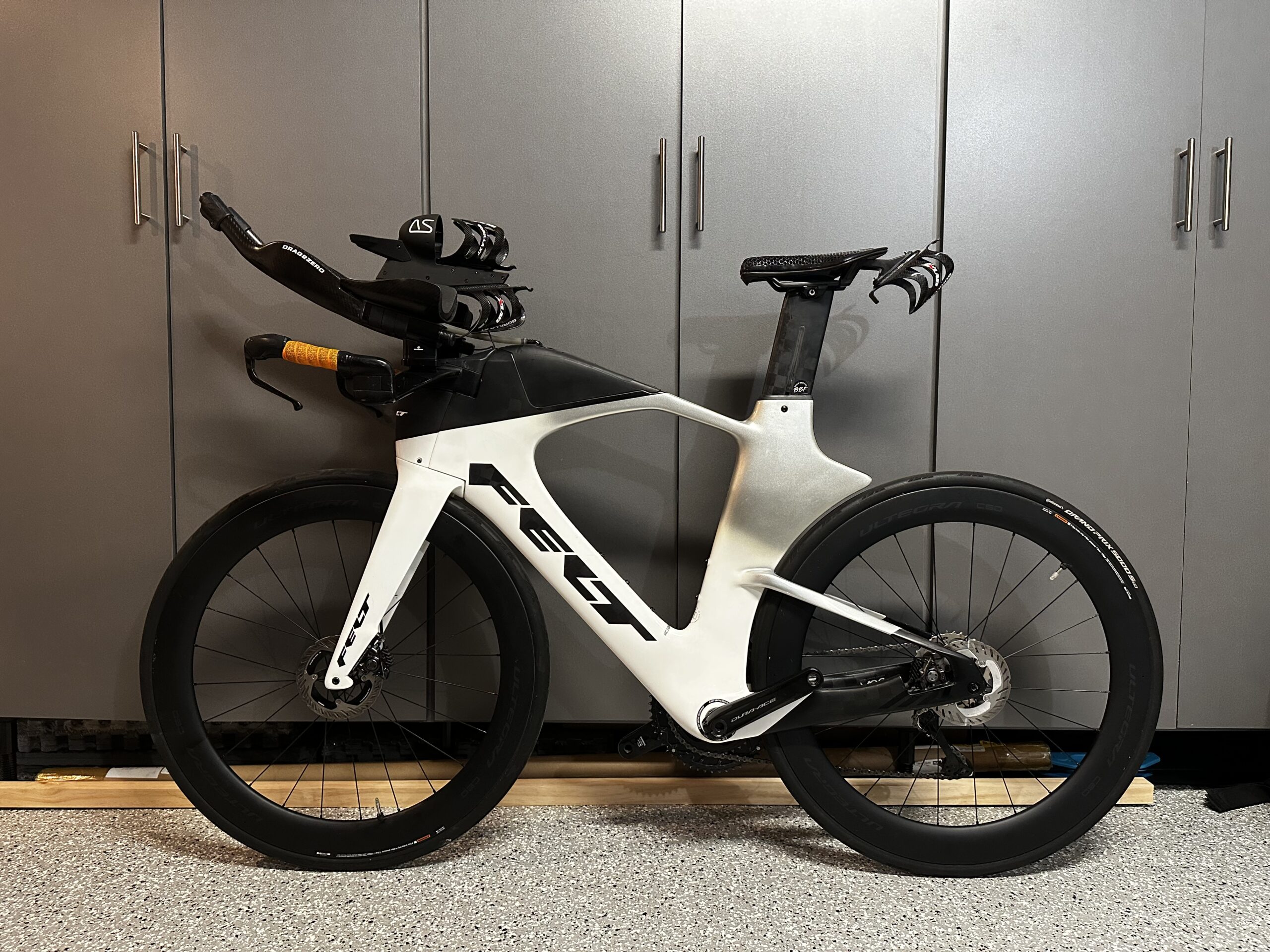 Felt IA 2.0 Triathlon / TT Bike – Size L / 56 – Shimano Di2 + Race Wheels Included