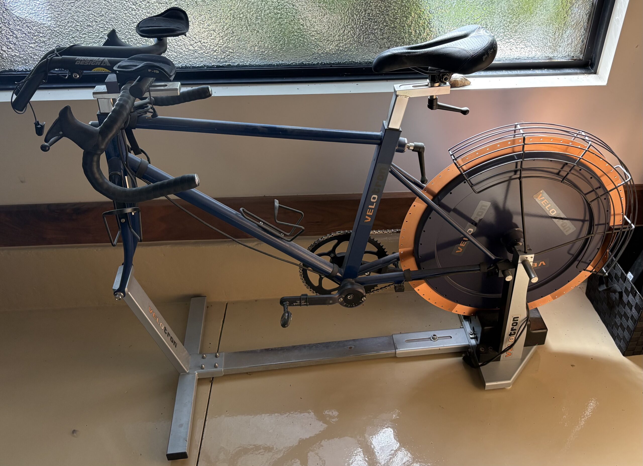 VELOTRON LAB-QUALITY STATIONARY BIKE