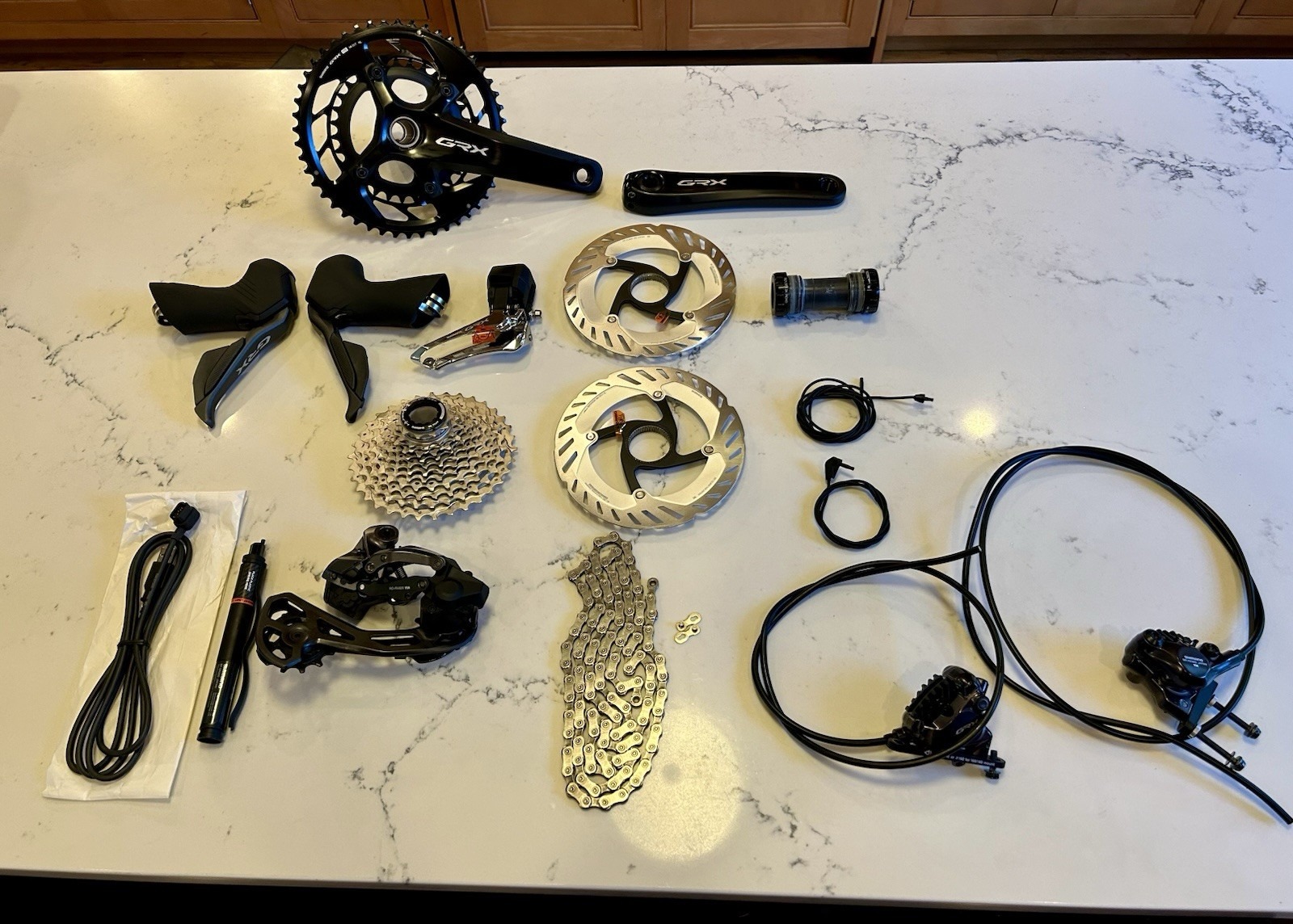 2025 Shimano GRX RX825 Di2 Groupset (12 Speed) (Disc Brake)