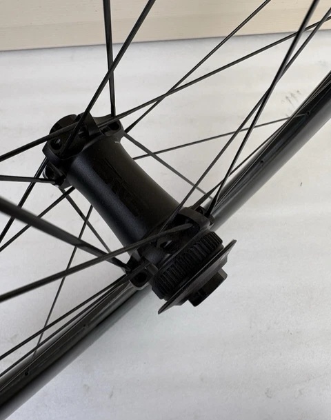 Takeoffs-ENVE-45-SES-Innerdrive-Carbon-Tubeless-Disc-10