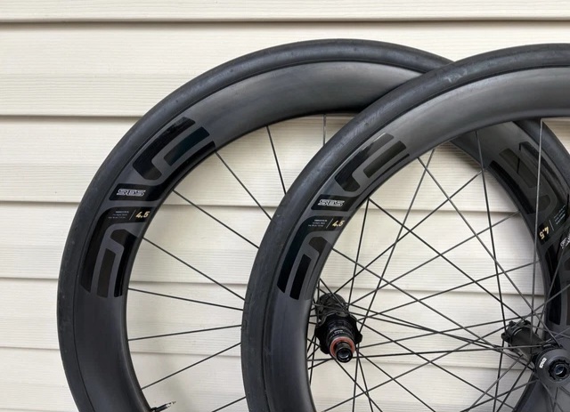 Takeoffs-ENVE-45-SES-Innerdrive-Carbon-Tubeless-Disc-7
