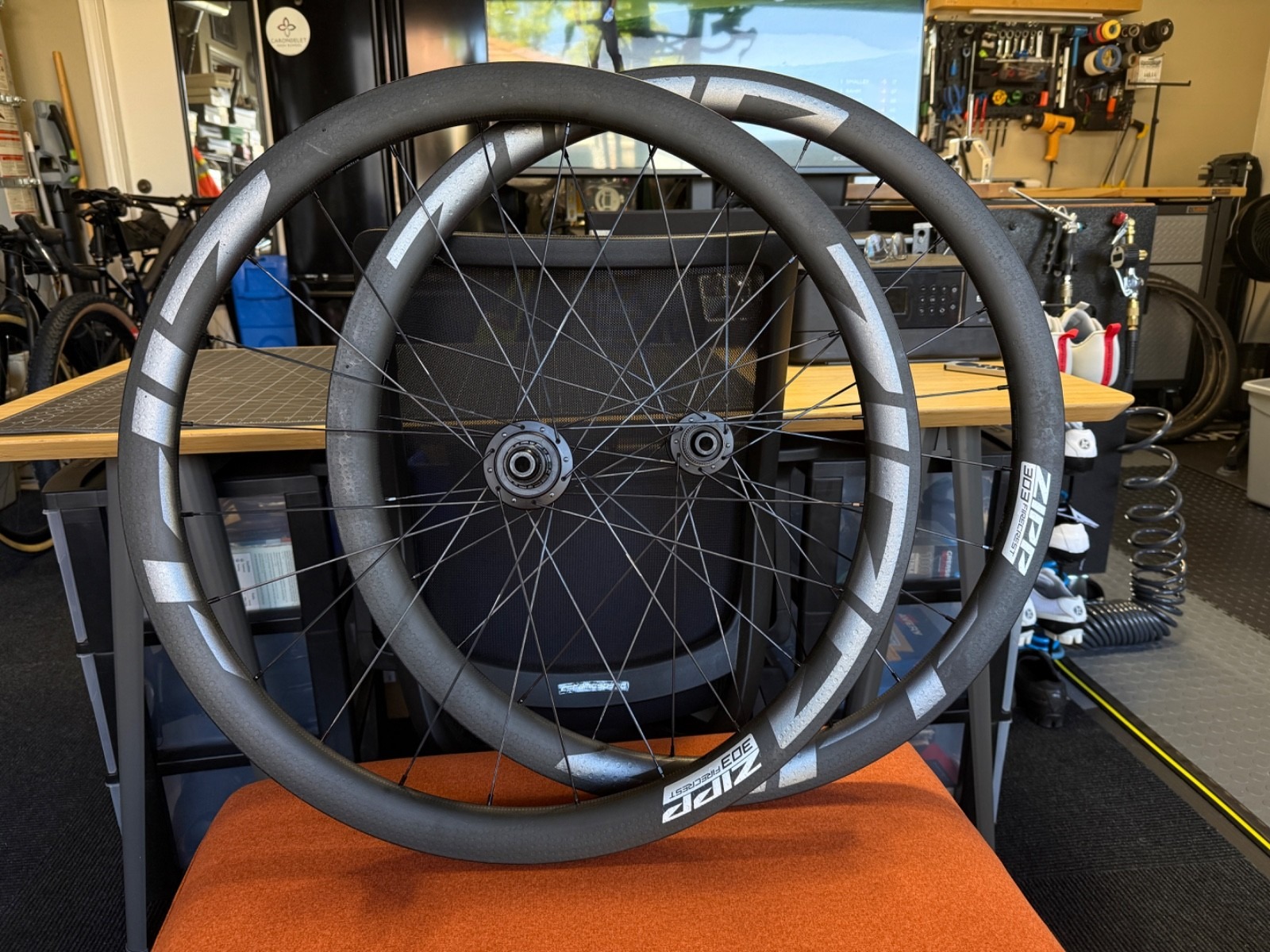 Zipp 303 Firecrest ZR1 Carbon Tubeless Disc Brake Wheelset SRAM XDR 12 Speed